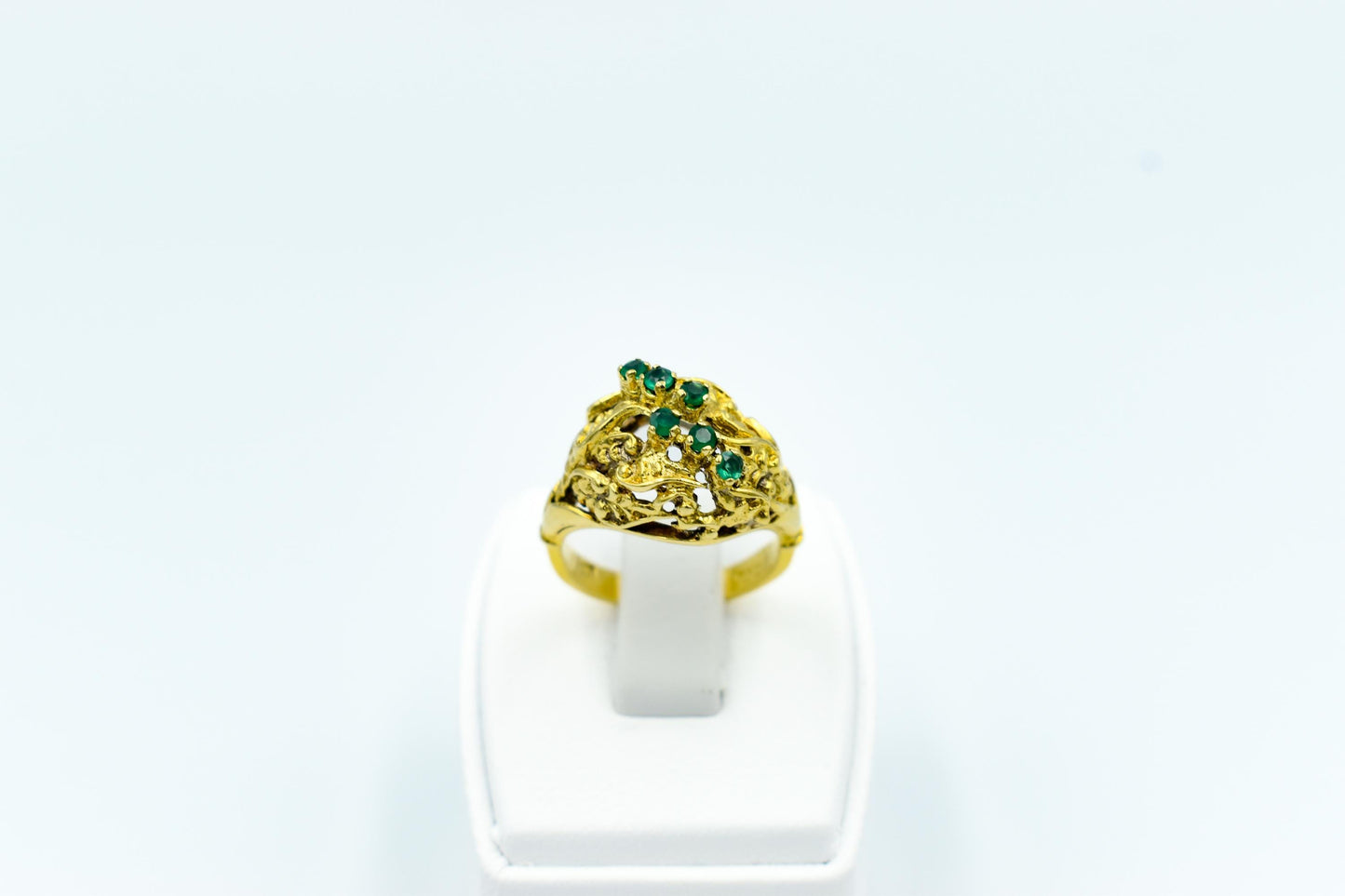 18K Gold Emerald Ring, Elegance Handmade Ring,Classic Emerald Ring,Emerald Statement Ring,Timeless Gift,Emerald Jewellery,Vintage 18K Ring