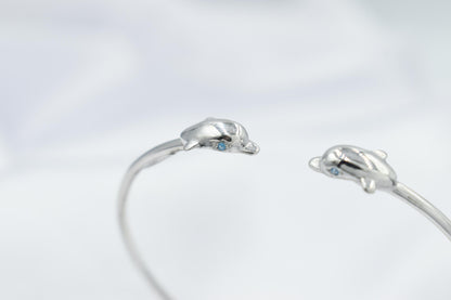 14k White Gold Dolphin Bangle Bracelet,Dolphin Bracelet,Gold Sea Animal Bracelet Bangle,Gold Summer Bracelet,Gift for Mom & Her