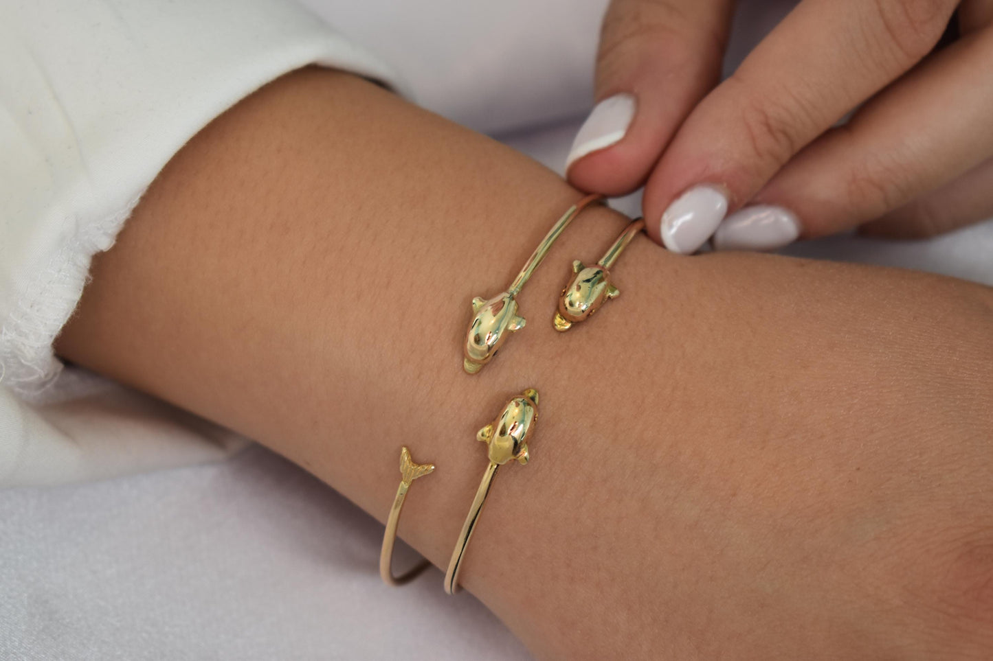 14k Gold Dolphin Bangle Bracelet,Dolphin Lovers Bracelet,Sea Animal Gold Bracelet Bangle,Summer Jewellery,Gift for Him & Her,Sea Collection