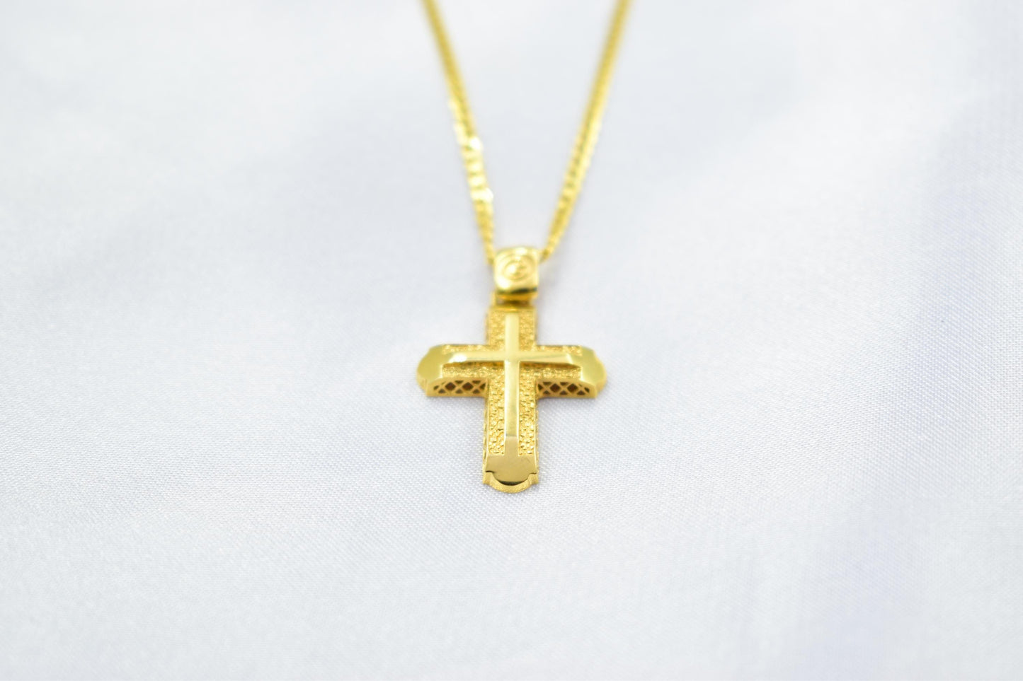 Ανδρικοί Σταυροί Gold Cross Pendant,9K Yellow Gold with 14K Gold Chain,Double-Sided Design,Elegant Christian Necklace,Christian Jewellery for Men or Women