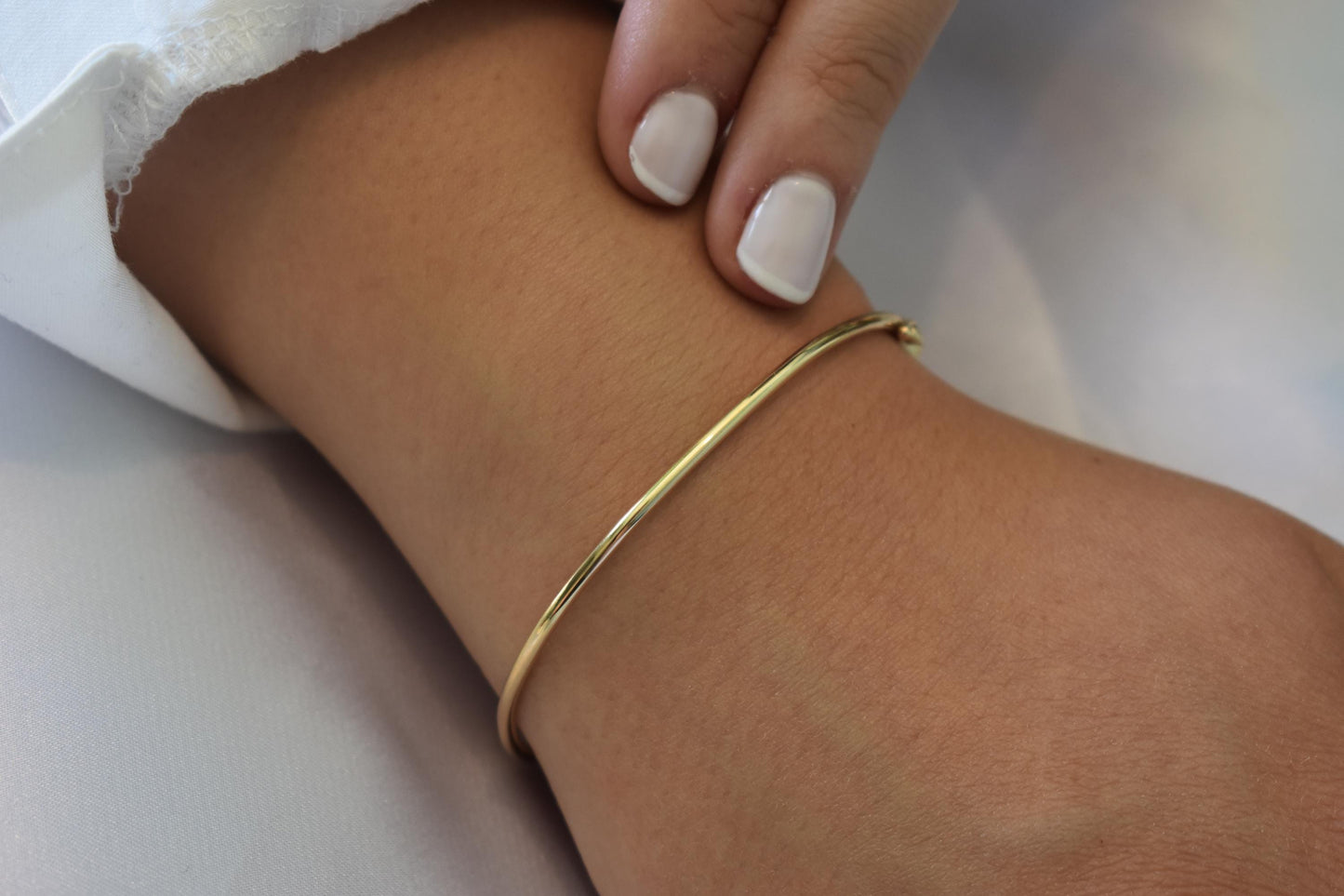 Minimal 14k Gold Bangle,Thin Solid Gold Bracelet,Handmade Dainty Jewelry,Stackable Gold Cuff,Elegant Custom Fit Gift for Her,Classic Bangle