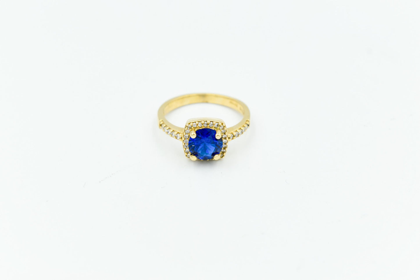 14K Gold Rosette Handmade Princess Inspired Ring,Blue Zircon Ring,Elegant & Unique Design,Luxurious Gift,Stylish Ring,Timeless Ring for Her