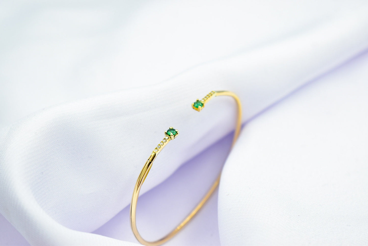 14K Gold Emerald Bangle,Emerald Bracelet,Bracelet for Women,Emerald Bezel Bracelet,May Birthstone Bracelet,Emerald Bangle For Mom & Her
