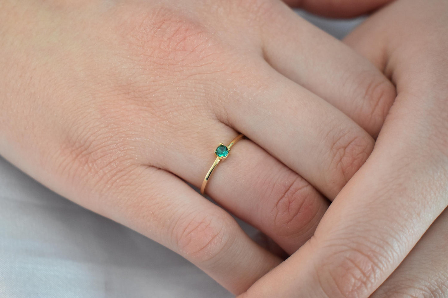 14K Solid Gold Thin Minimalist Ring–Round Green Zircon, Stackable Jewellery Gold Ring,14K Wedding & Engagement Stacking Ring, Gift for Her