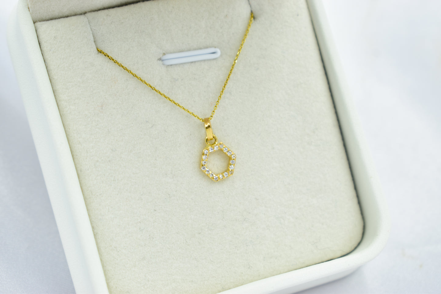 Μεταγιόν Εξάγωνο με Λευκά Ζιργκόν