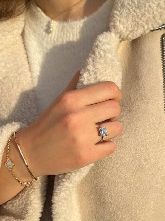 Μονόπετρο Δαχτυλίδι με Μεγάλο Λευκό Zircon