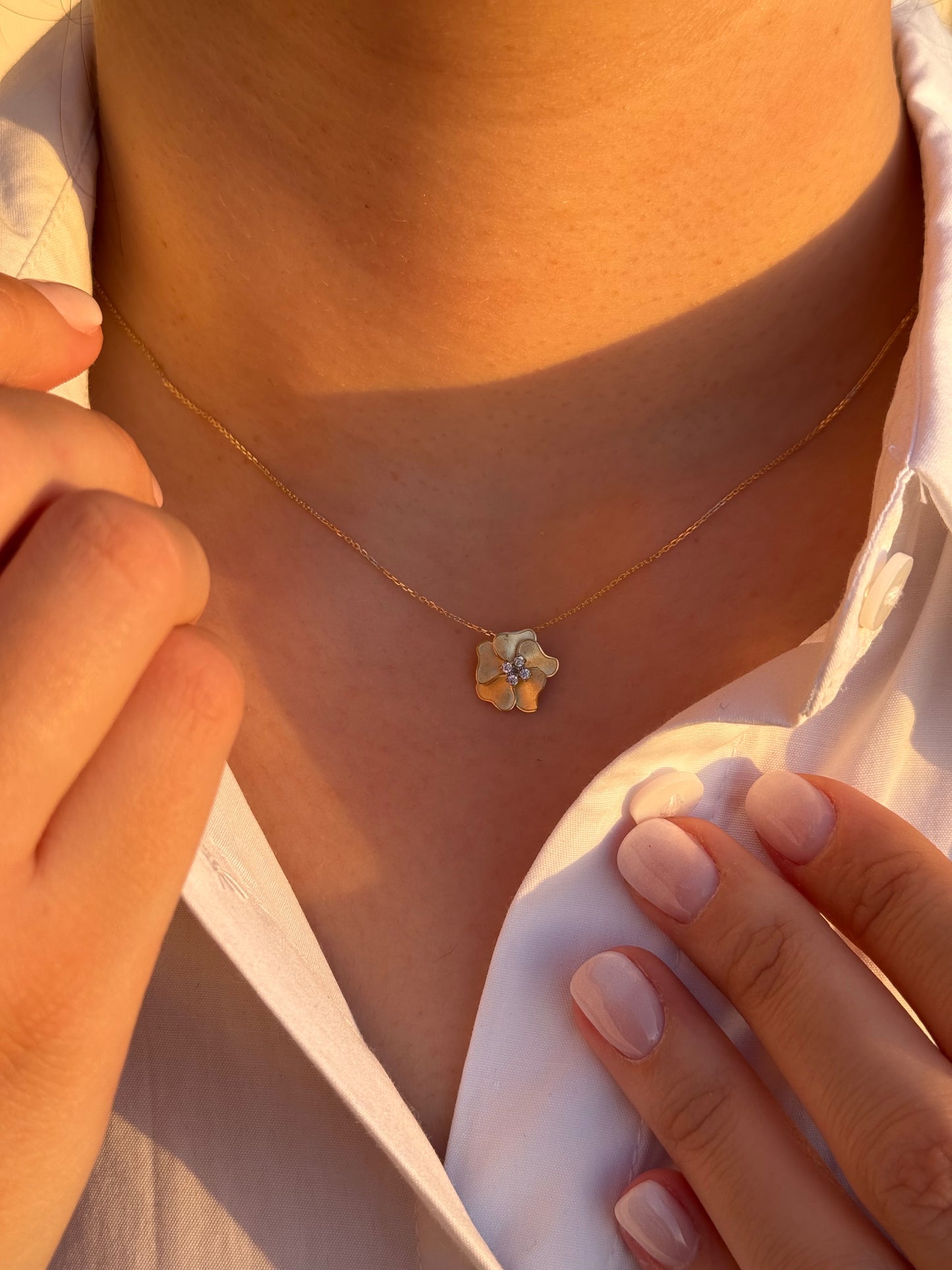 Κολιέ Λουλούδι με Ζιρκόν Κ9