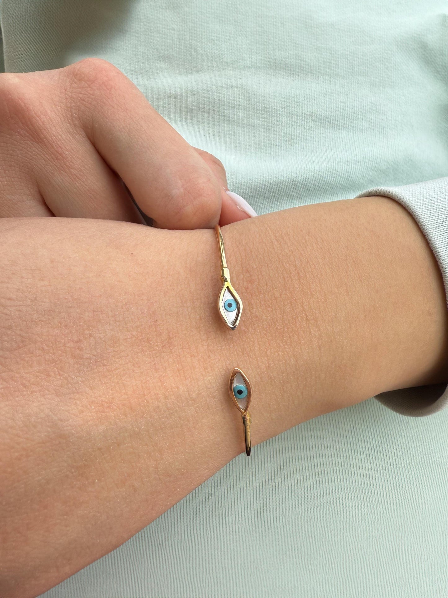14K Gold Evil Eye Bracelet,Mother of Pearl Evil Eye,Lucky Bracelet,Blue Eye Bangle,Protective Gift for Everyday,Gold Gift for Mom & Her