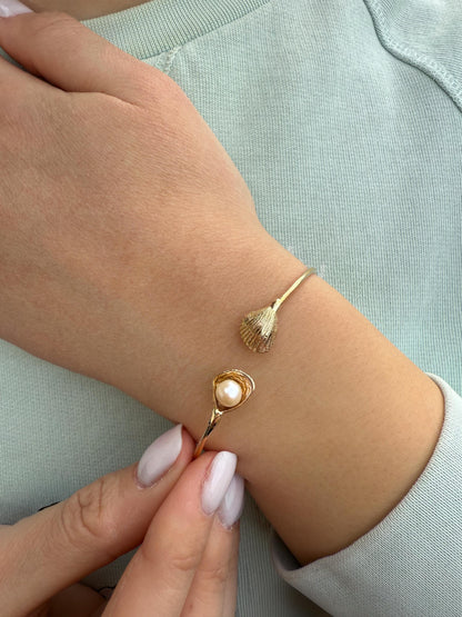 14K Gold Shell Bangle Bracelet,Natural Pearl Shell Bracelet,Wedding & Engagement Bracelet,Exclusive Gift,Greek Summer Jewellery Collection