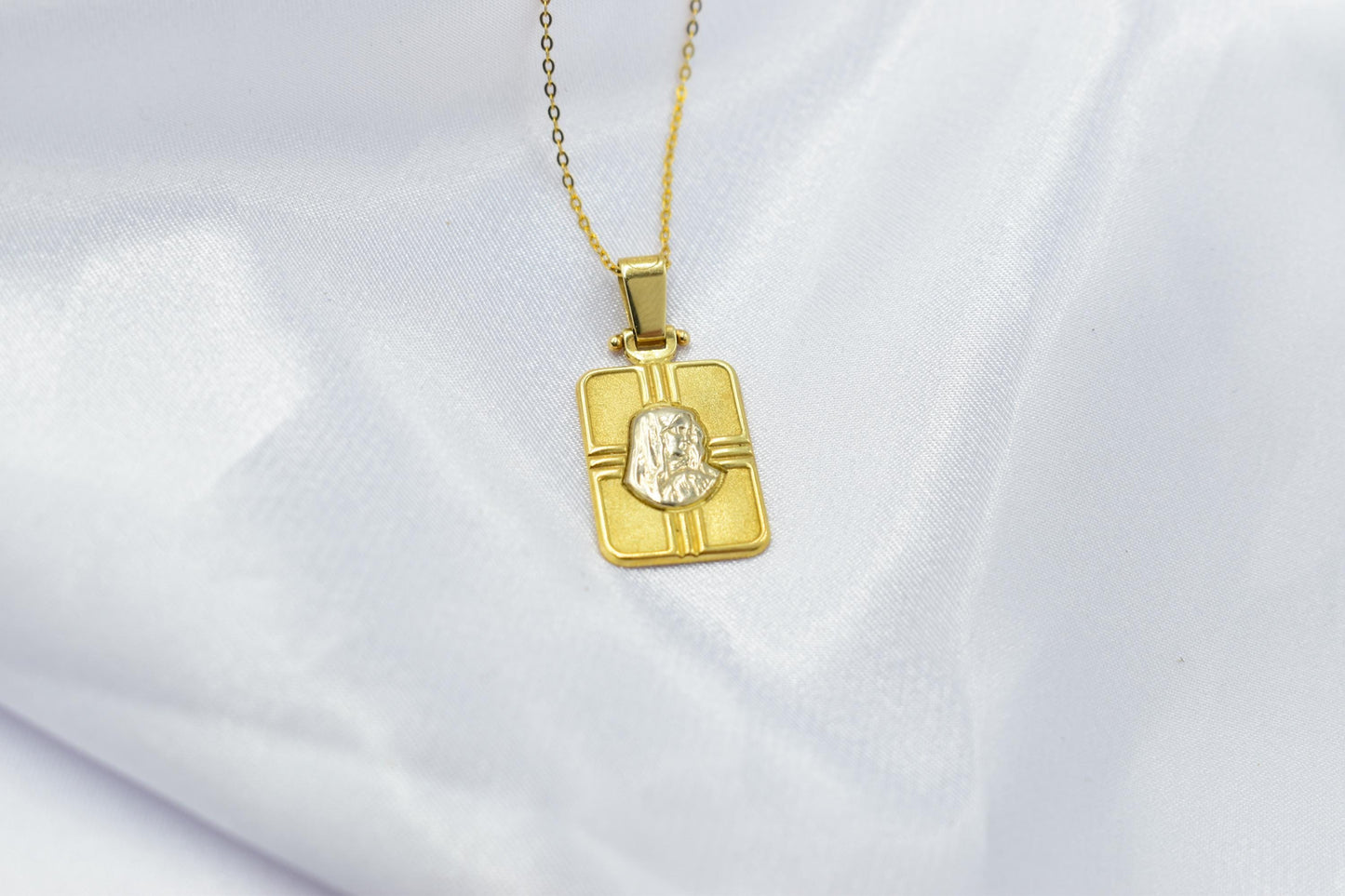 Χρυσό Φυλαχτό Χριστός Δίχρωμο Κ14