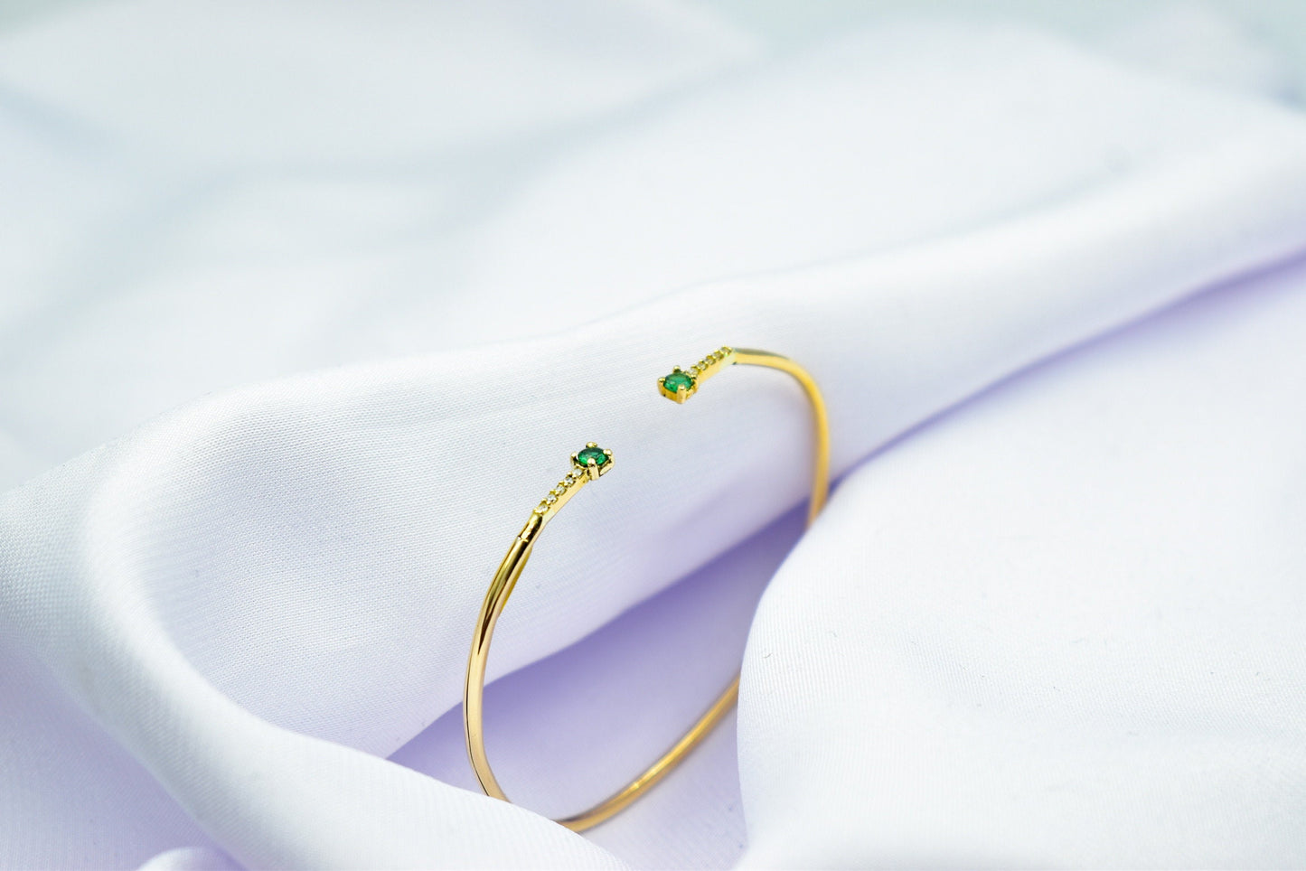 14K Gold Emerald Bangle,Emerald Bracelet,Bracelet for Women,Emerald Bezel Bracelet,May Birthstone Bracelet,Emerald Bangle For Mom & Her