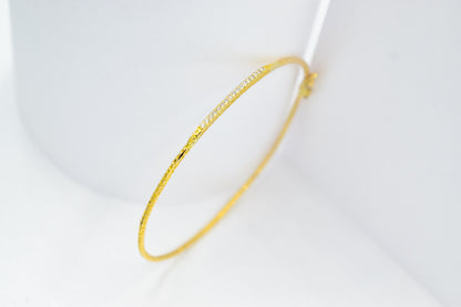 14K Gold Hammered Bar Bracelet,VVS1 Diamond or Zircon Cuff,Dainty Custom Bangle, Minimalist Stacking Gold Jewellery Gift for Her