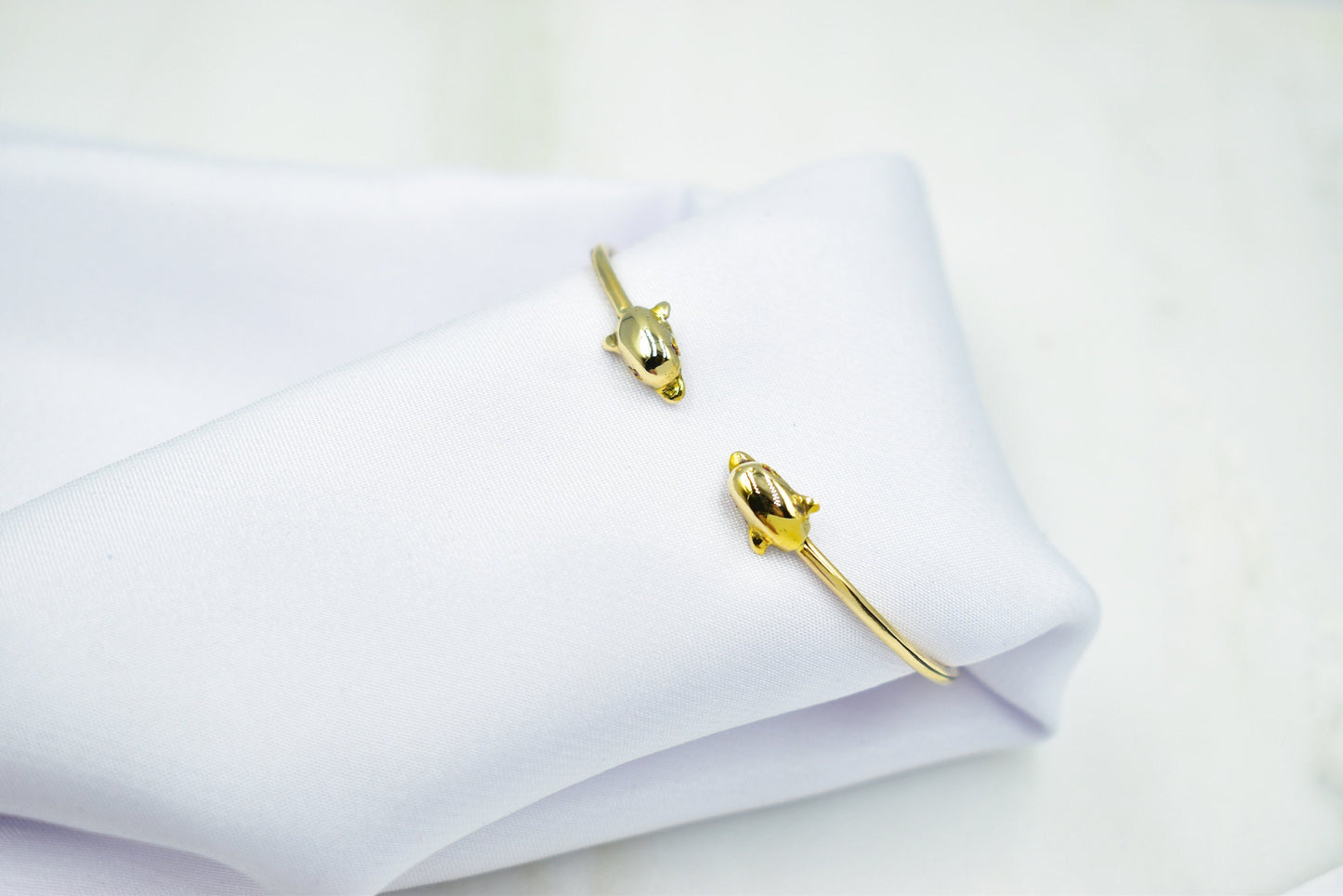 14k Gold Dolphin Bangle Bracelet,Dolphin Lovers Bracelet,Sea Animal Gold Bracelet Bangle,Summer Jewellery,Gift for Him & Her,Sea Collection