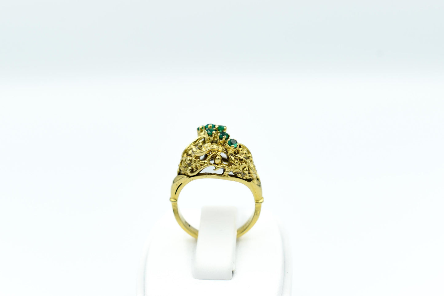 18K Gold Emerald Ring, Elegance Handmade Ring,Classic Emerald Ring,Emerald Statement Ring,Timeless Gift,Emerald Jewellery,Vintage 18K Ring