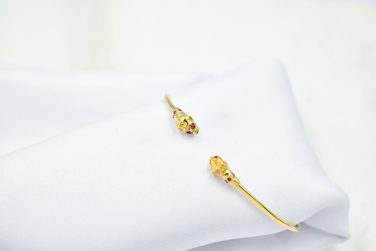 14K Gold Head Lion Bracelet,Gold Symbol of Strength,Lion Head Gold Bracelet,Elegant Ancient Greek Inspired Bracelet,Animal Gold Collection