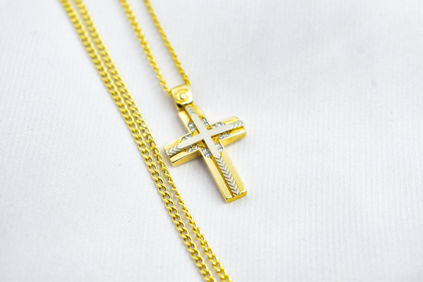 γυναικα 14K Solid Gold Embossed Cross Necklace with Zircon,Christian Pendant, Religious Gold Cross,14K Gold Baby Shower Cross Charm,Protective Gift