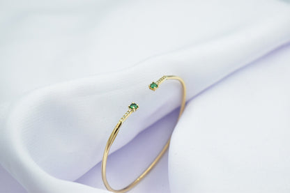 14K Gold Emerald Bangle,Emerald Bracelet,Bracelet for Women,Emerald Bezel Bracelet,May Birthstone Bracelet,Emerald Bangle For Mom & Her