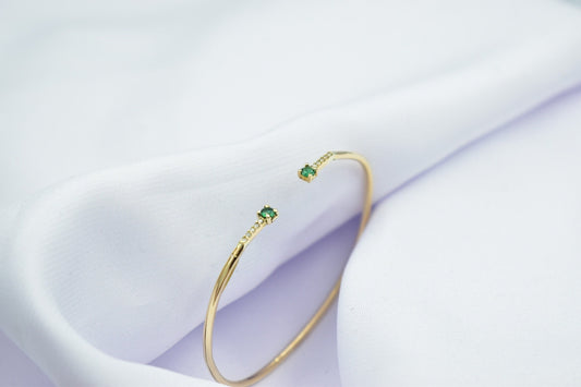 14K Gold Emerald Bangle,Emerald Bracelet,Bracelet for Women,Emerald Bezel Bracelet,May Birthstone Bracelet,Emerald Bangle For Mom & Her
