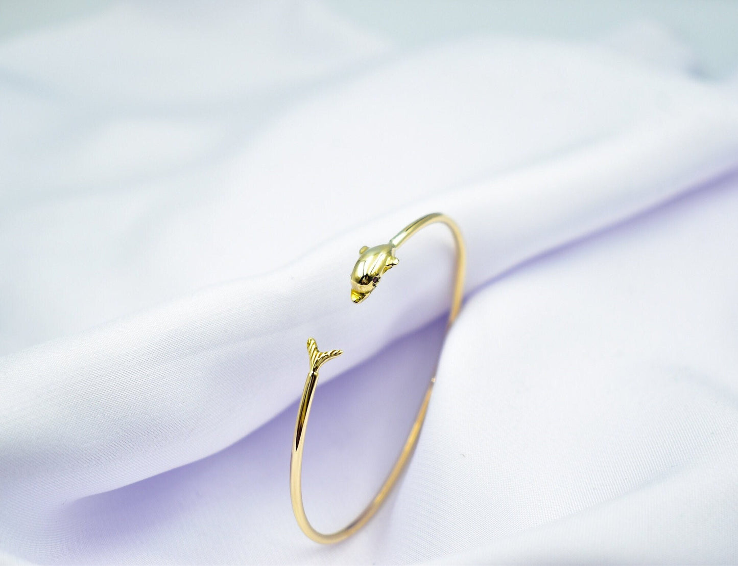 14k Gold Dolphin Bangle Bracelet,Dolphin Lovers Bracelet,Gold Sea Animal Bracelet Bangle,Summer Bracelet,Gift for Her,Sea Gold Collection