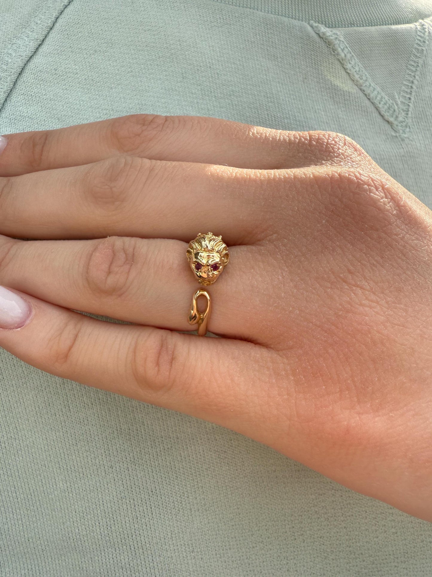 Χειροποίητο Δαχτυλίδι Λιοντάρι με Κόκκινα Ζιργκόν Κ14