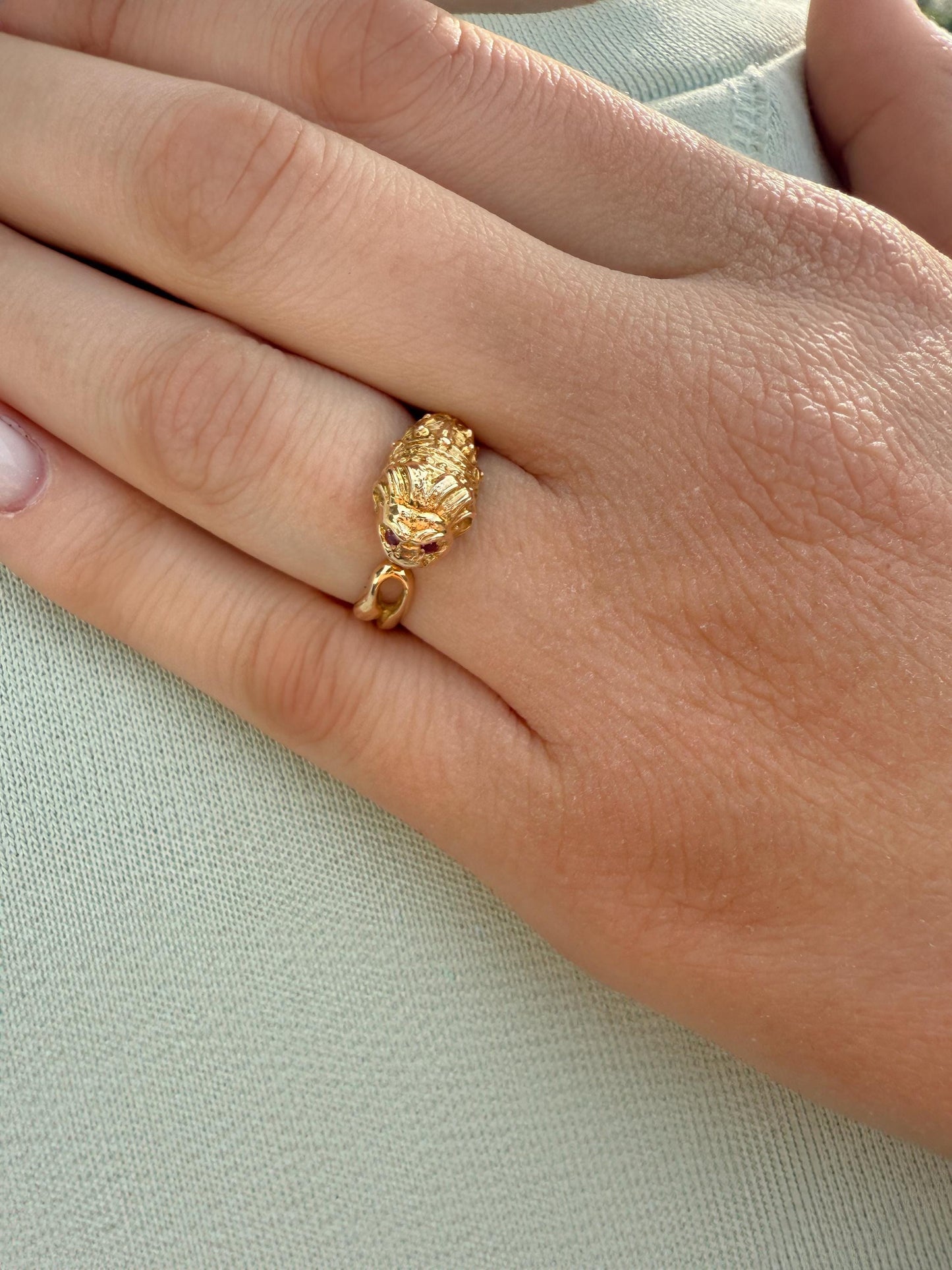 Χειροποίητο Δαχτυλίδι Λιοντάρι με Κόκκινα Ζιργκόν Κ14