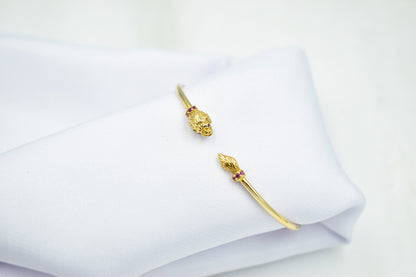 14K Gold Head Lion Bracelet,Gold Symbol of Strength,Lion Head Gold Bracelet,Elegant Ancient Greek Inspired Bracelet,Animal Gold Collection