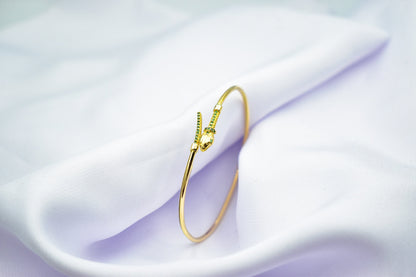 14K Gold Snake Bracelet with Green Zircons-Serpent-Inspired Luxury Jewelry-Unique Gift for Mom & Her-Handcrafted Serpent Bracelet