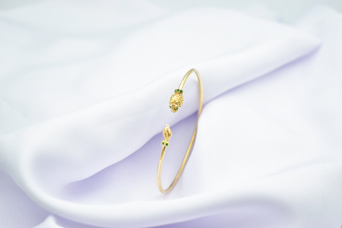 14K Gold Lion Head Bracelet with Gemstone Eyes,Ancient Greek Lion Bracelet,Unisex Bracelet,Animal Bangle,Symbol of Strength,Gift for Her