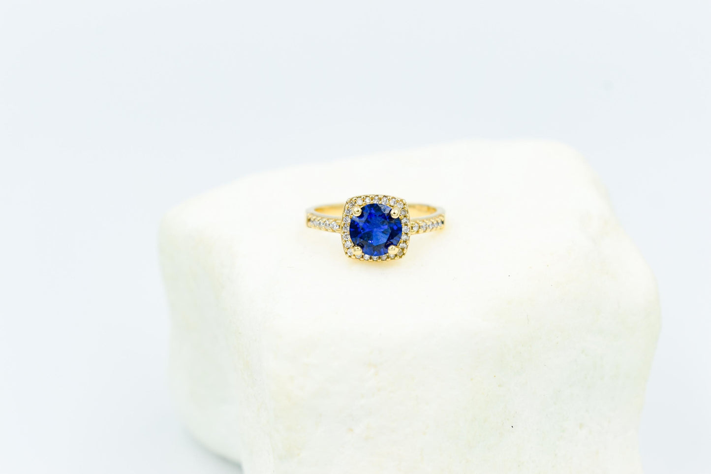 14K Gold Rosette Handmade Princess Inspired Ring,Blue Zircon Ring,Elegant & Unique Design,Luxurious Gift,Stylish Ring,Timeless Ring for Her