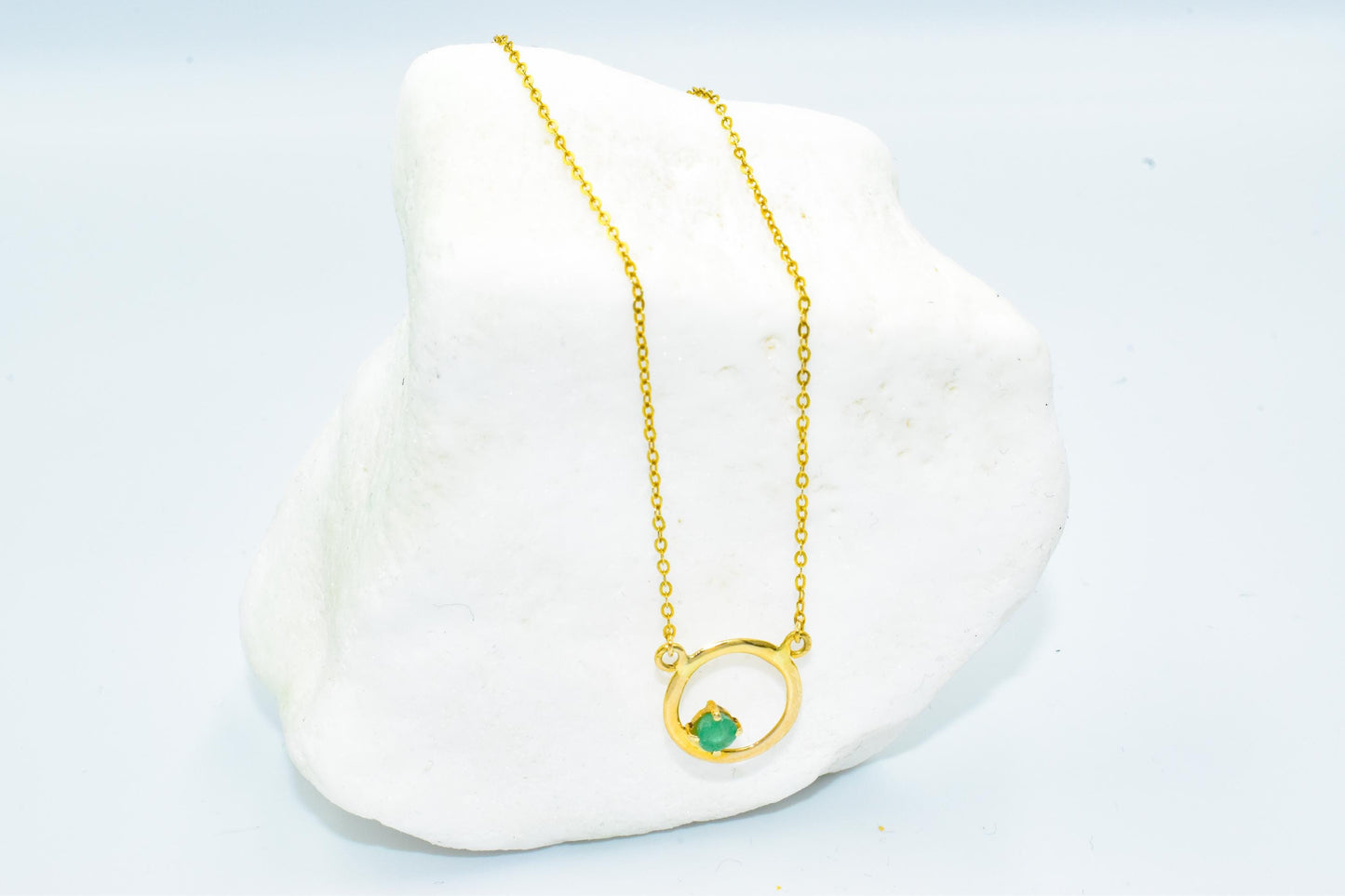 Κολιέ Κύκλος με Ορυκτό Σμαράγδι 14Κ