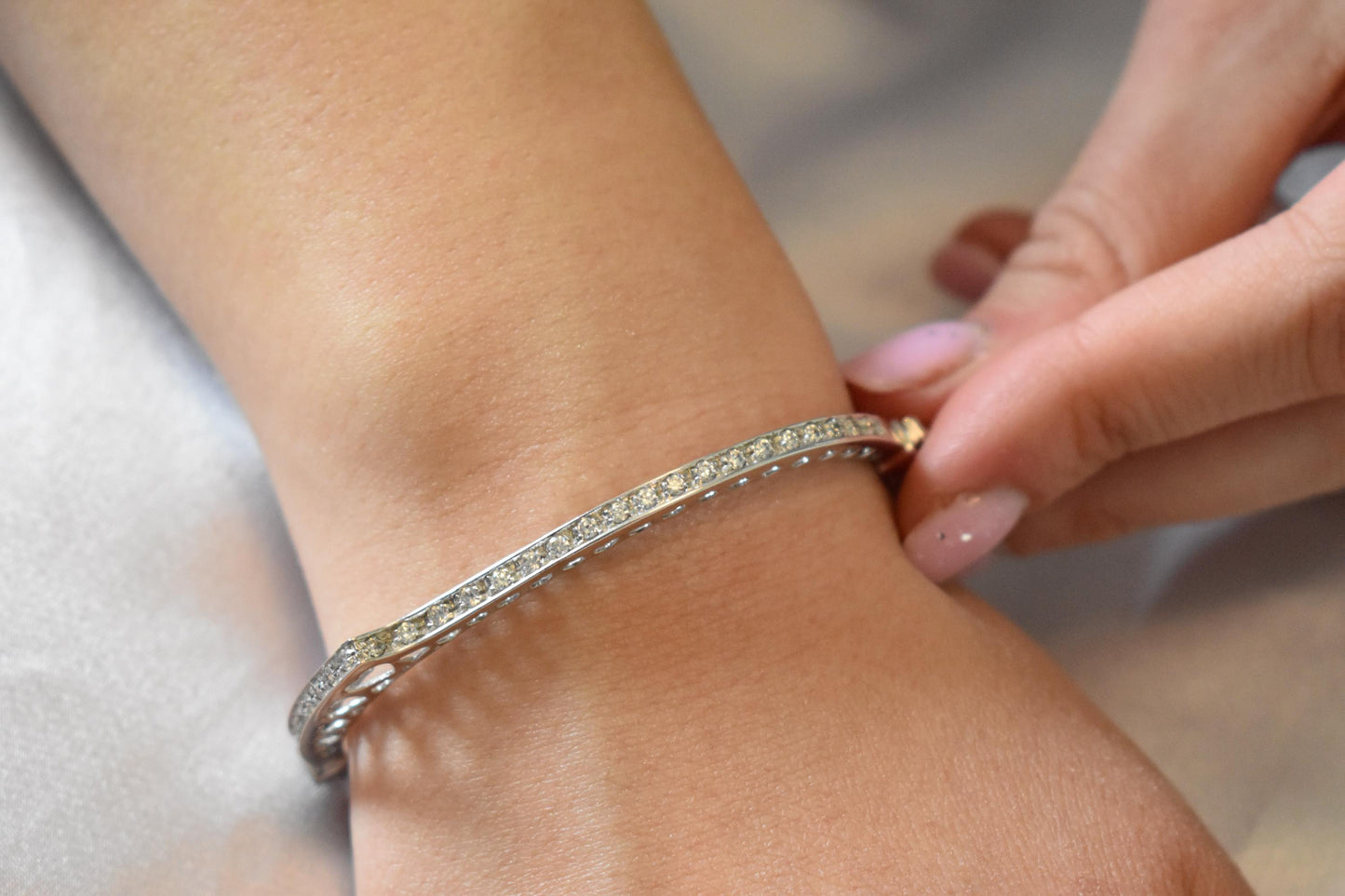 14K Solid Gold Tennis Bracelet,Gold Bangle Bracelet,Multi Stone Tennis Bangle for Women,Wedding & Engagement Bracelet,Gift for Her