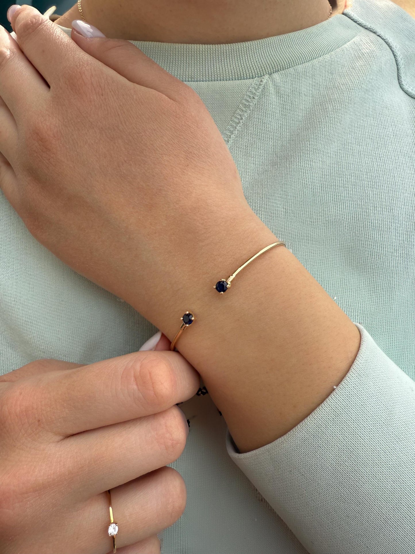 14K Gold Solid Bangle Sapphire,Luxury Sapphire Bangle, Bridal & Engagement Bangle,Bangle Sapphire Bracelet,Dainty Sapphire Bracelet