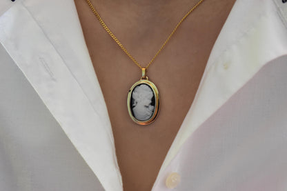 Κρεμαστό Μαύρο Καμέο Ρητίνης Κ14