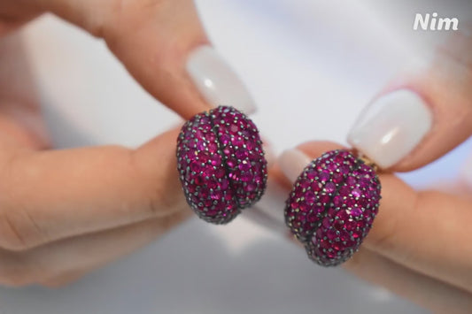 Σκουλαρίκια Pavé με Ορυκτά Ρουμπίνια Κ18