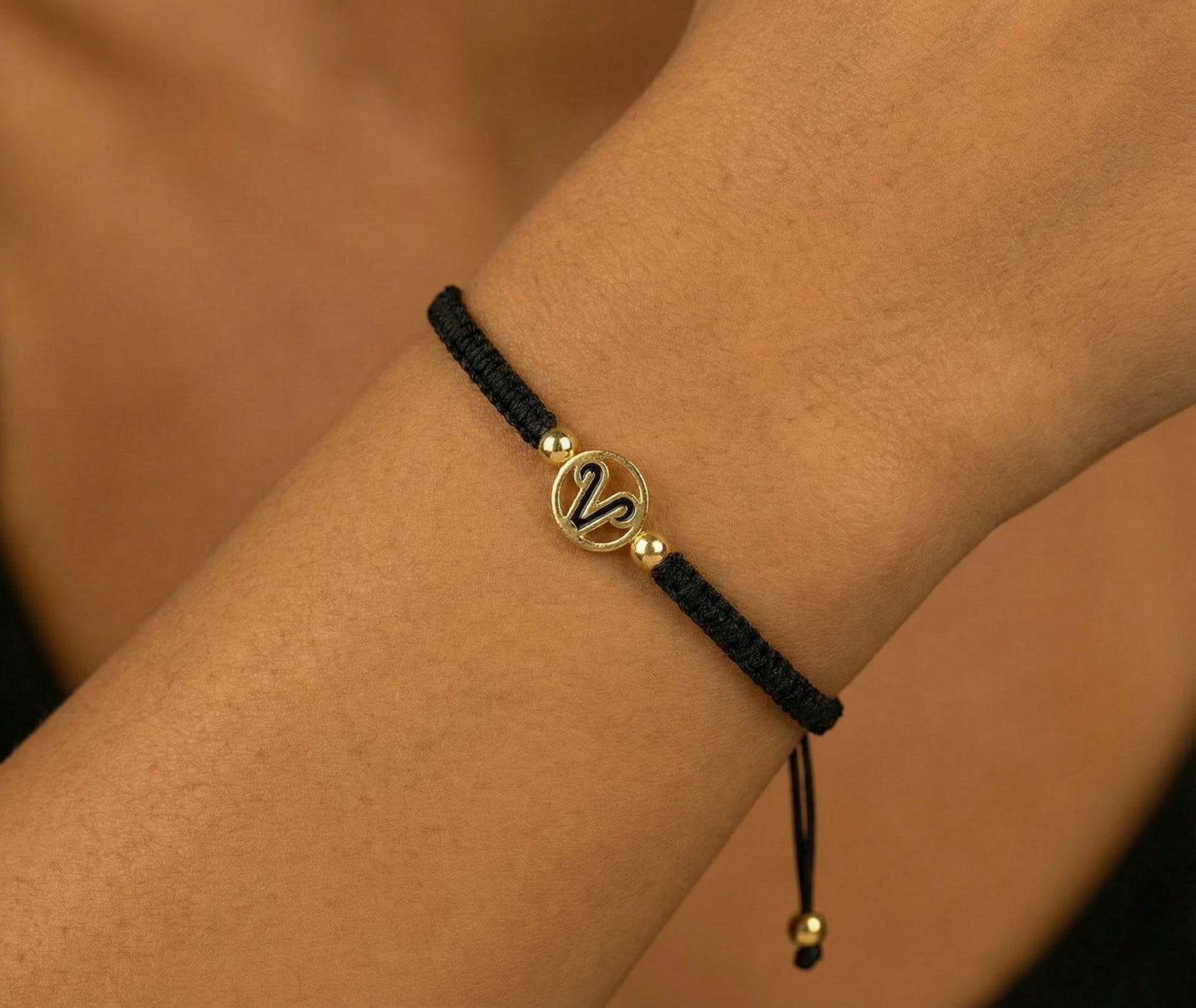 Βραχιόλι Αιγόκερως Μακραμέ K9