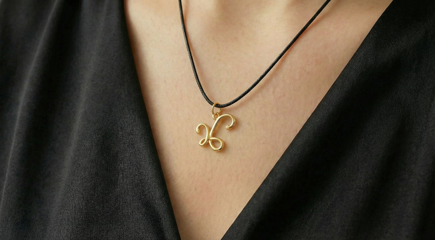 Γούρι Ασημένιο Επιχρυσωμένο 925 με Κορδόνι