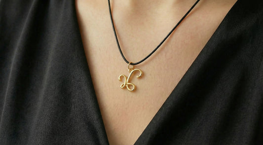 Γούρι Ασημένιο Επιχρυσωμένο 925 με Κορδόνι